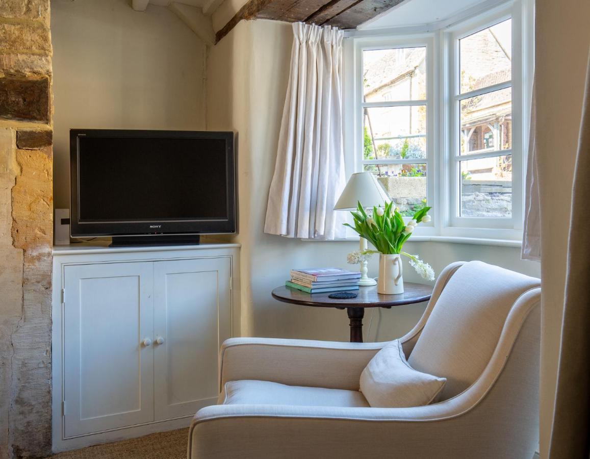 Gleneda Cottage - A Renovated, Traditional Cotswold Cottage Full Of Charm With Fireplace And Garden Bourton on the Hill Extérieur photo